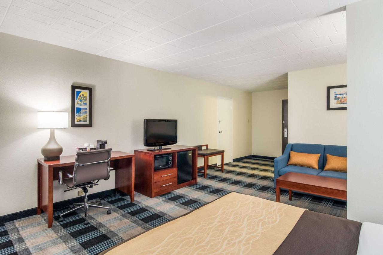 Comfort Inn & Suites Montrose Hill Extérieur photo