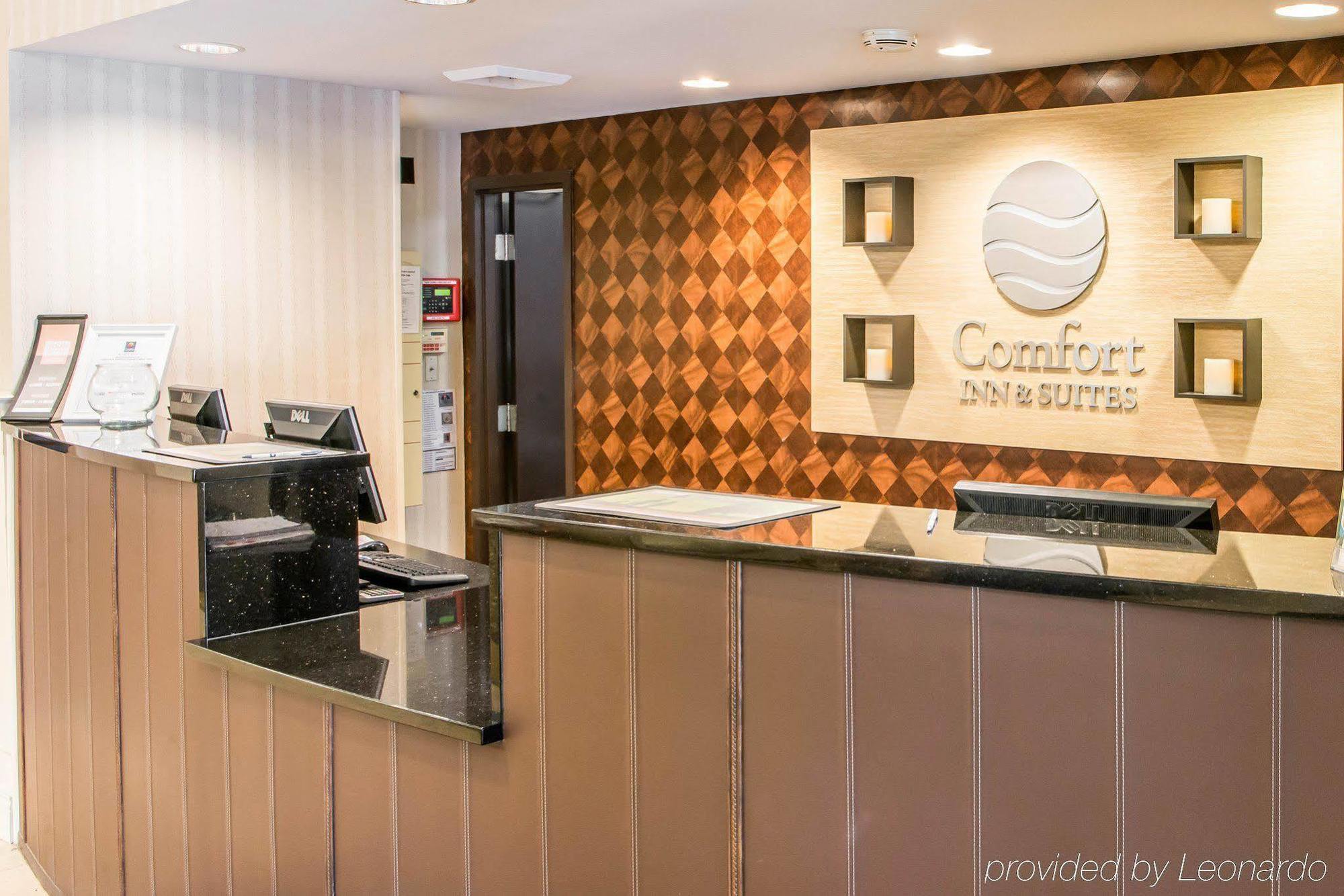 Comfort Inn & Suites Montrose Hill Extérieur photo